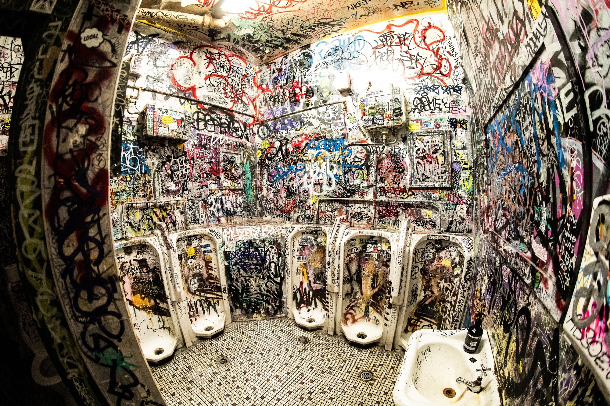 202401_UnderTheBar_THECRIX-31